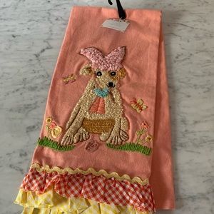 Pier 1 tea towel. Puppy dog / Easter